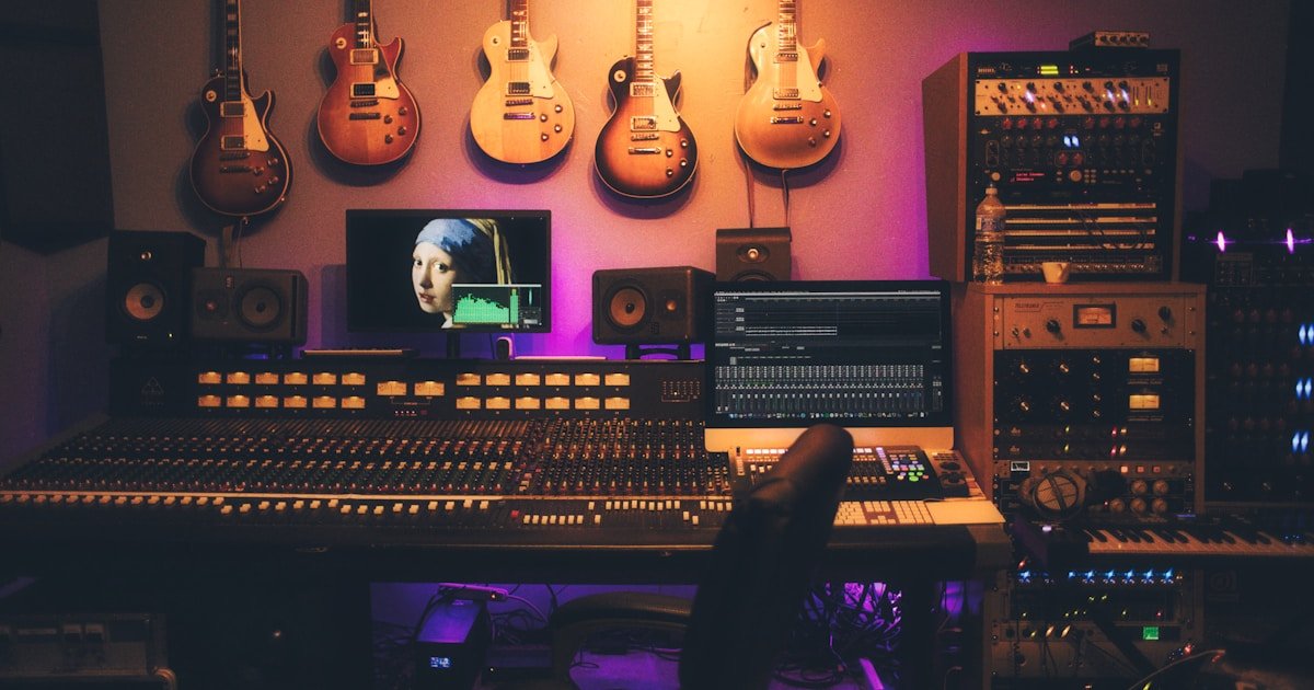 How to Extract Pristine Audio from Any Video File (MP3 & AAC Guide)